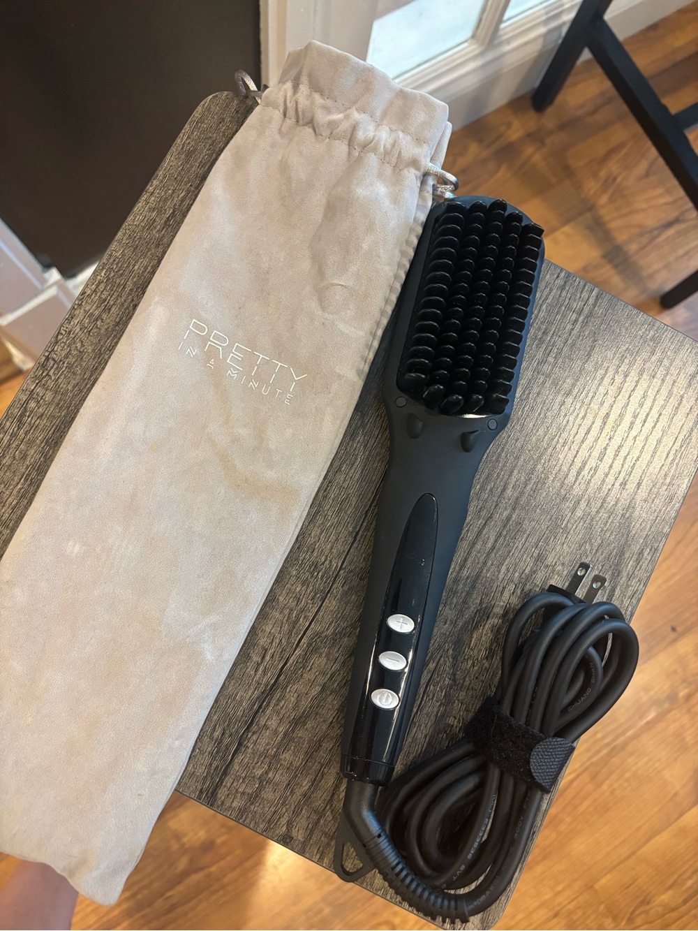 Black Heated Styling Brush - Men Grooming